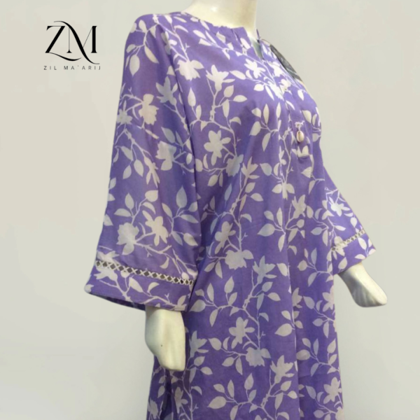 Printed Lawn 2-Piece Stitched Suit - Image 3