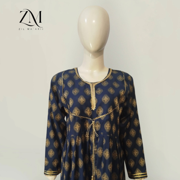 Blue Jacquard 2-Piece with Stunning Golden Design - Image 3