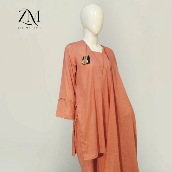 Stitched Bana Dori Peach Lawn 3-Piece – Zari Lining Dupatta for a Regal Look - Image 3