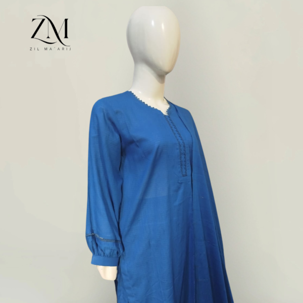 Stitched Bana Dori Lawn 3-Piece in Zinc – Zari Lining Dupatta & Elegant Lace Details - Image 3